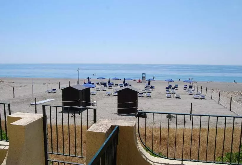 استودیوی استاندارد با چشمانداز دریا, Villa Nettuno Residence