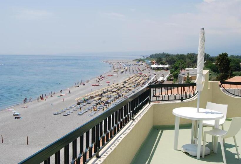 Standard Stúdió Terasszal, Villa Nettuno Residence