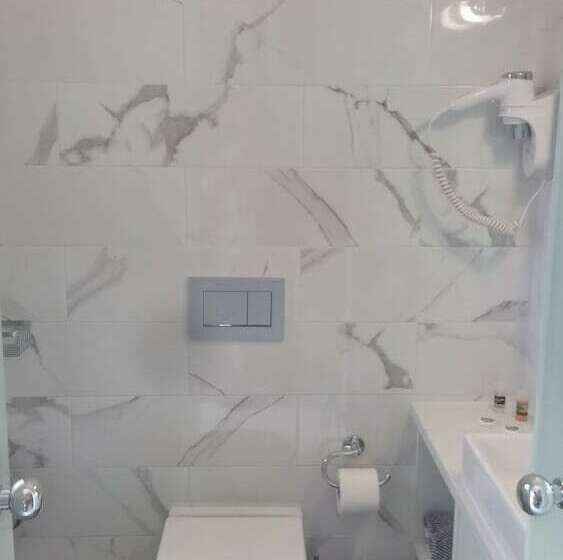 استودیوی سوپریور, Anna Studios