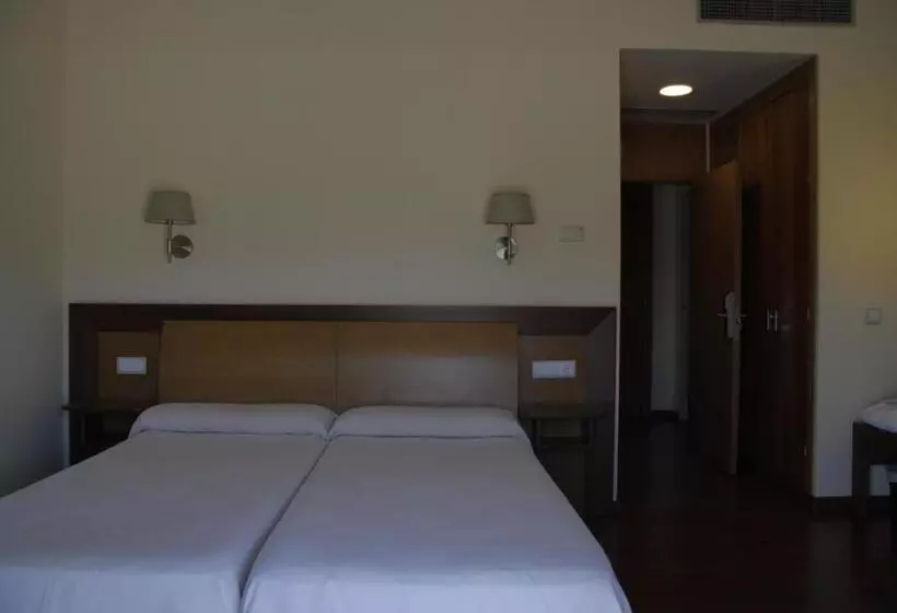 اتاق استاندارد, El Salugral Termal Resort