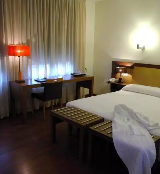 اتاق استاندارد, El Salugral Termal Resort