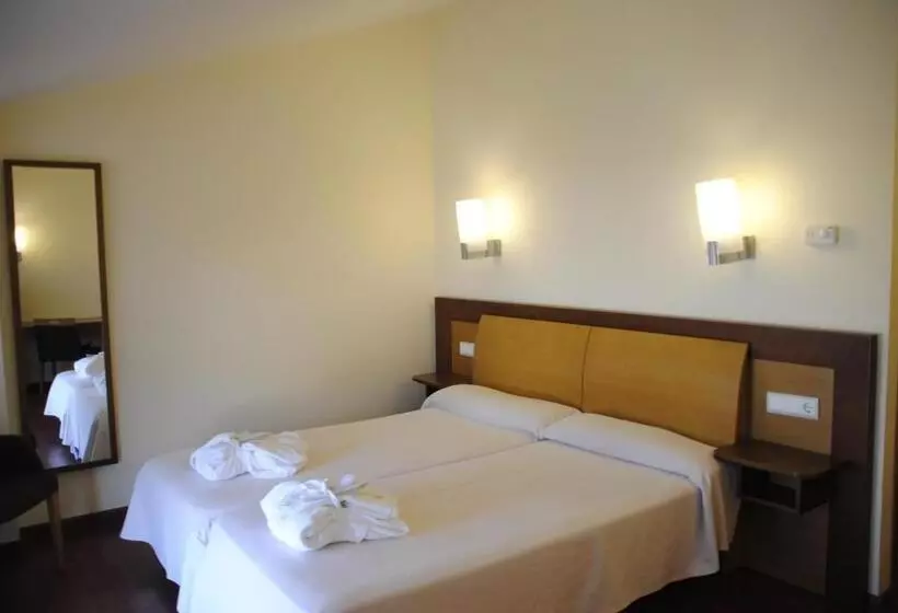 اتاق استاندارد, El Salugral Termal Resort