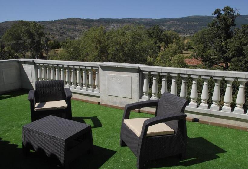 חדר סטנדרט עם טרסה, El Salugral Termal Resort