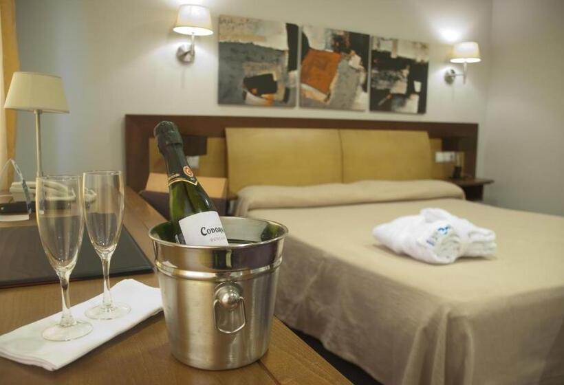 סוויטת ג'וניור, El Salugral Termal Resort