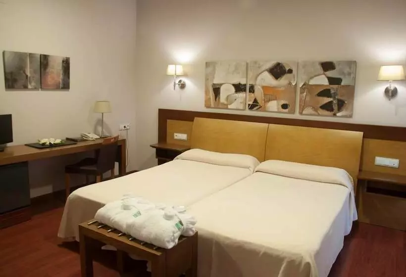 اتاق استاندارد, El Salugral Termal Resort