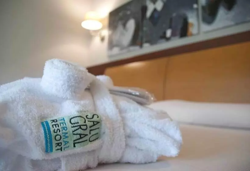 اتاق استاندارد با تراس, El Salugral Termal Resort