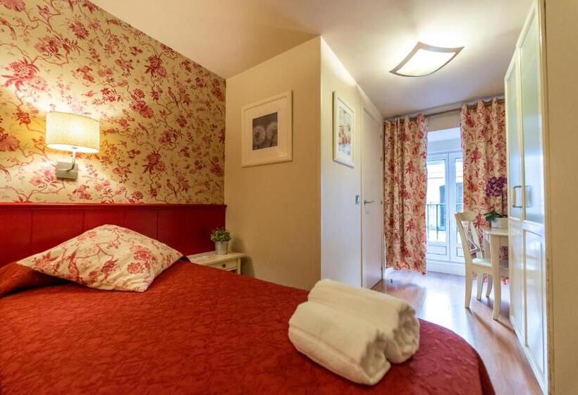 غرفة قياسية ثلاثية, Hostal Matheu