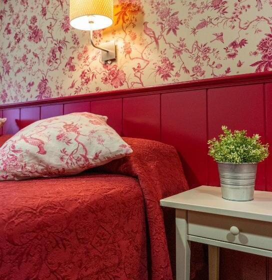 غرفة قياسية رباعية, Hostal Matheu