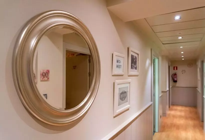 Camera Tripla Standard, Hostal Matheu