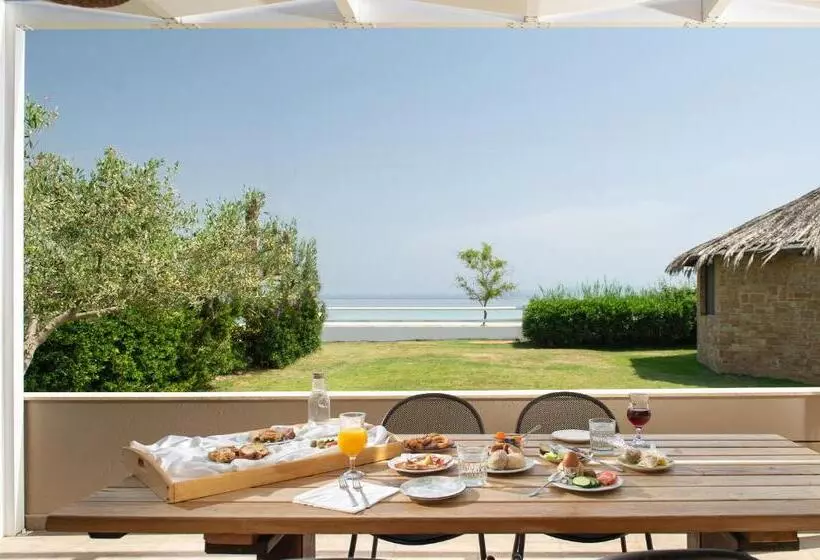 オーシャンビューのスタンダードバンガロー, Antigoni Seaside Resort