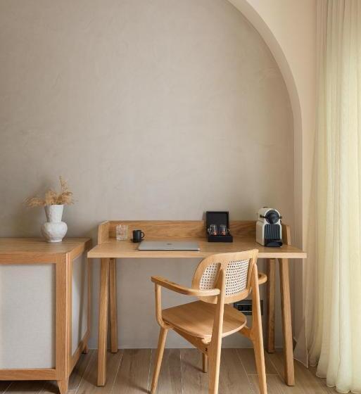 전용 풀장 주니어 스위트, Antigoni Seaside Resort