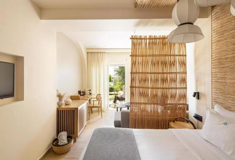 プール付きジュニアスイート, Antigoni Seaside Resort