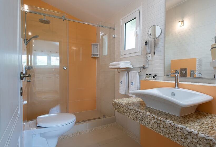 בקתה סטנדרטית עם נוף לים, Antigoni Seaside Resort