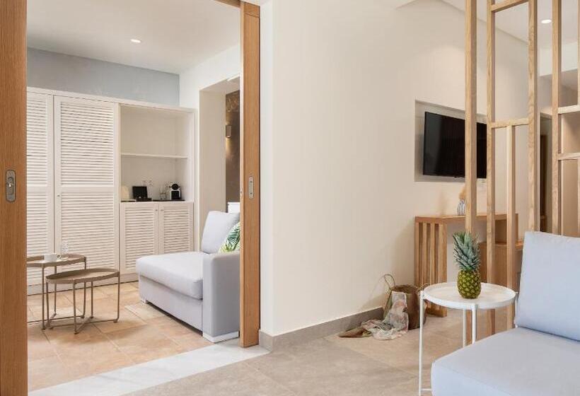 סוויטת 2 חדרי שינה, Antigoni Seaside Resort