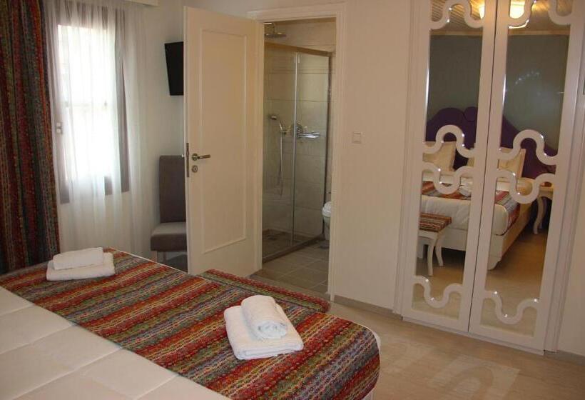 标准间, Elia Palazzo