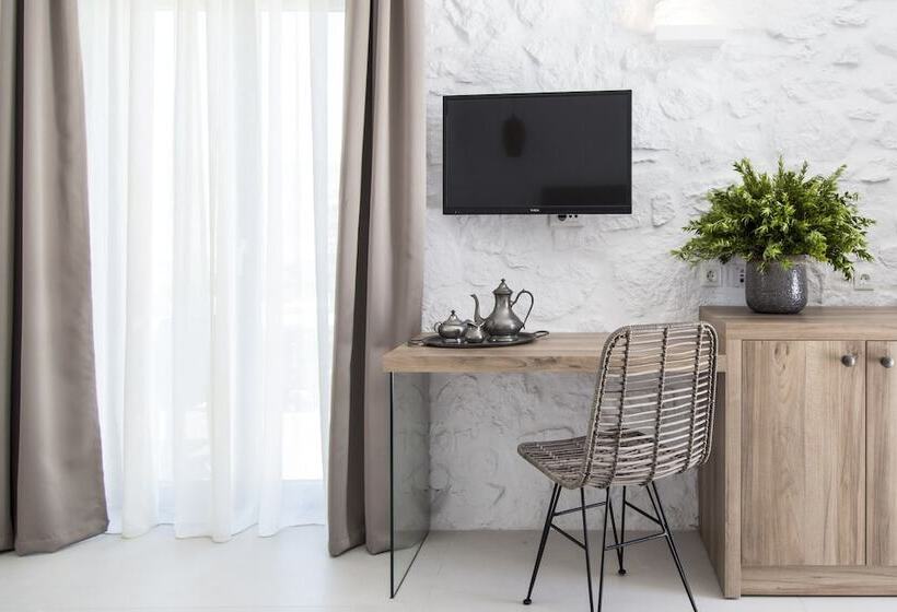 סוויטת ג'וניור נוף לים, Ftelia Bay Boutique