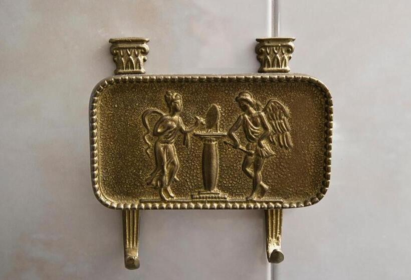 스탠다드 룸, Marble House