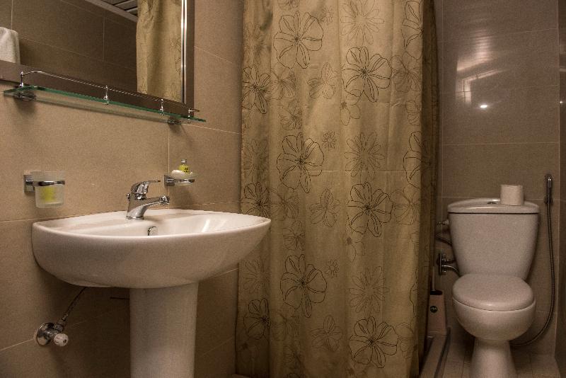 חדר סטנדרט, Megim