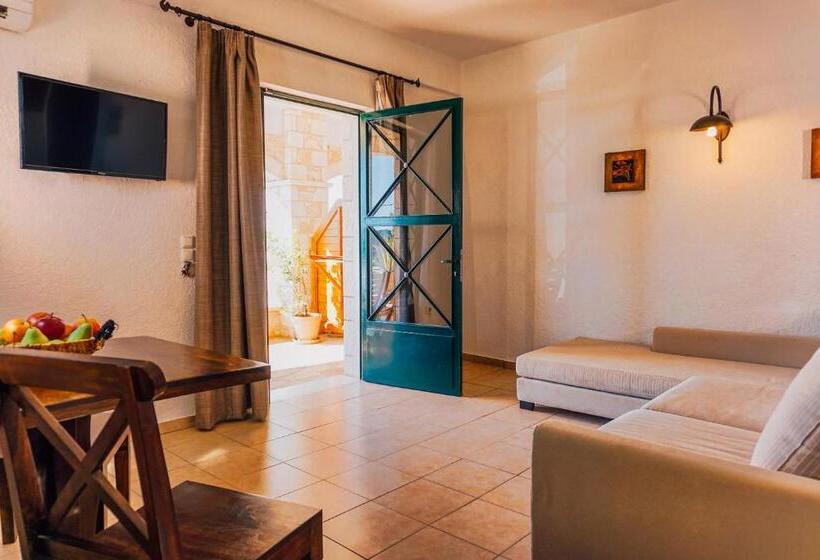 סוויטת ג'וניור נוף לים, Natura Club Hotel & Spa   Adults Only