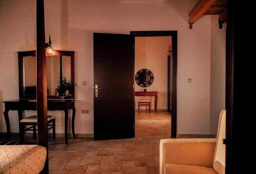 סוויטת אקזקיוטיב נוף לים, Natura Club Hotel & Spa   Adults Only