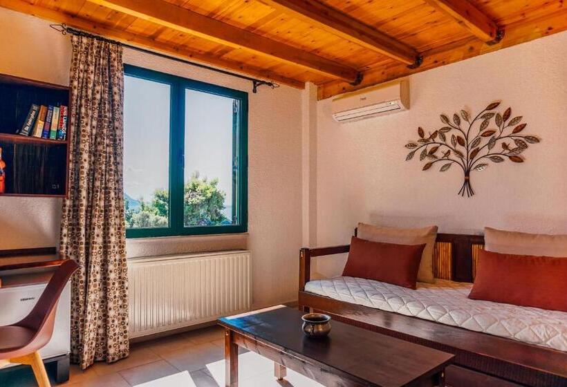 סוויטת דלוקס נוף לים, Natura Club Hotel & Spa   Adults Only