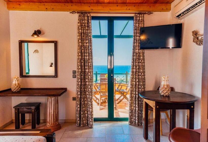 סוויטת דלוקס נוף לים, Natura Club Hotel & Spa   Adults Only