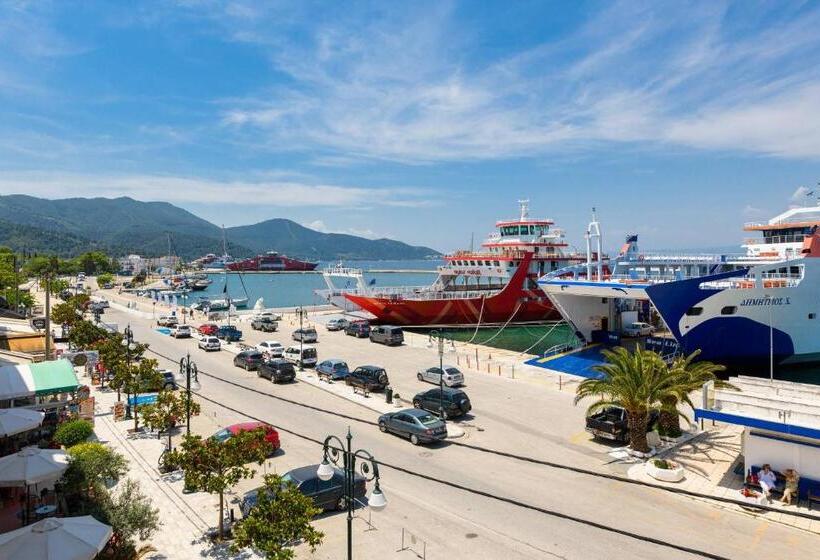 Camera Tripla Standard, Possidon