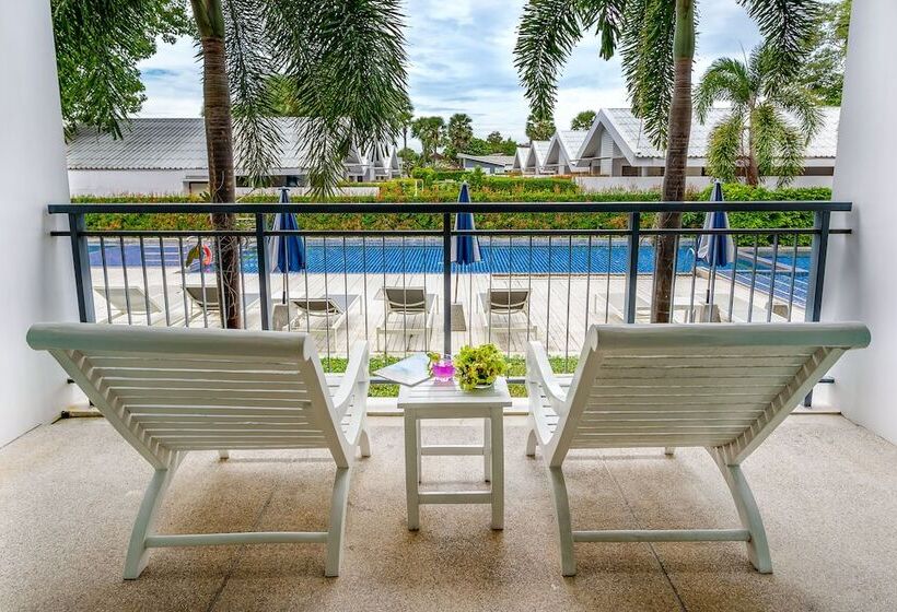 Deluxerum Poolutsikt, The Palmery Resort