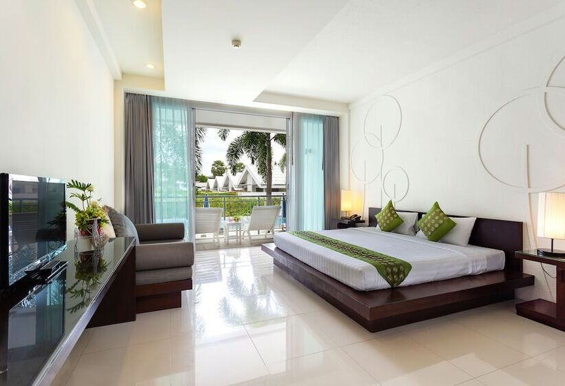 Medencére Néző Deluxe Szoba, The Palmery Resort