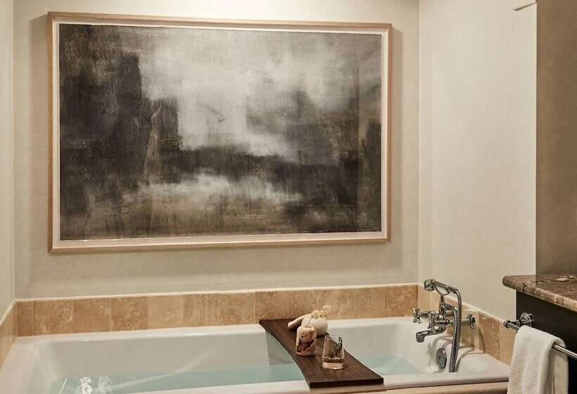 带2个双人床的标准工作室, Madeline Hotel & Residences, Auberge Resorts Collection