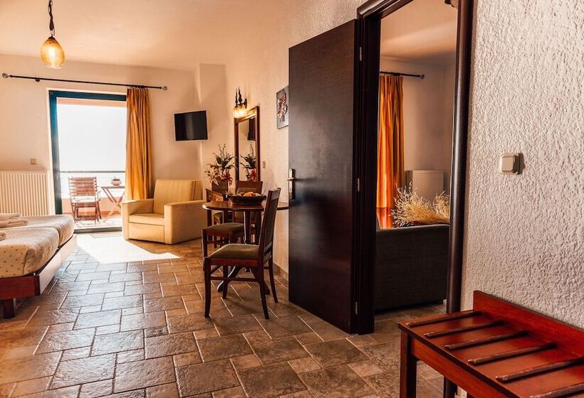 סוויטת אקזקיוטיב נוף לים, Natura Club Hotel & Spa   Adults Only