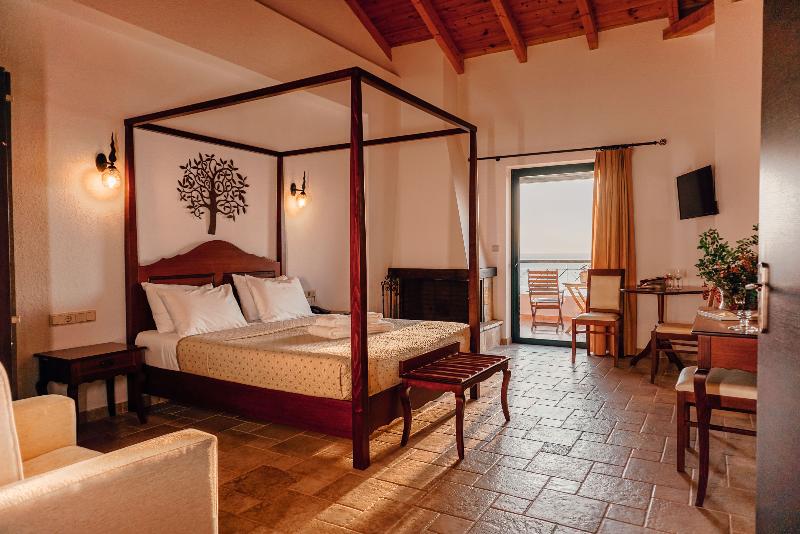 סוויטת אקזקיוטיב נוף לים, Natura Club Hotel & Spa   Adults Only