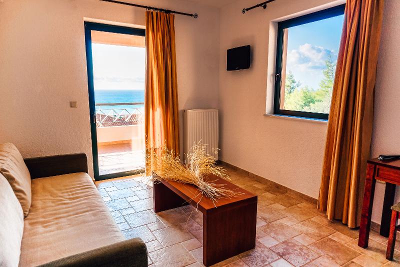 סוויטת אקזקיוטיב נוף לים, Natura Club Hotel & Spa   Adults Only