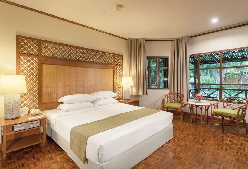 בקתת סופריור בת חדר 1, Regent   Chalet, Hua Hin