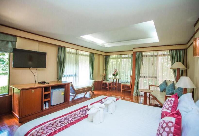 Номер Deluxe, Sappraiwan Elephant Resort & Sanctuary