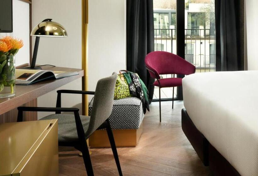 Семейный Номер, Milano Verticale | Una Esperienze