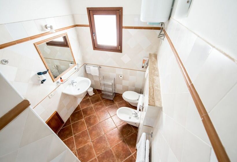 דירת חדר, Borgo Degli Ulivi