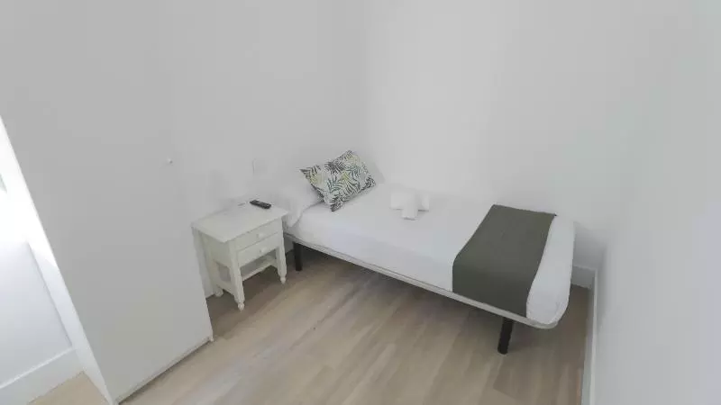 اتاق استاندارد یک نفره, Pensión Estrella