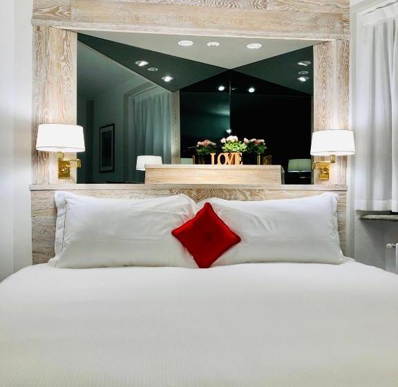 جناح جونيور, Alla Posta