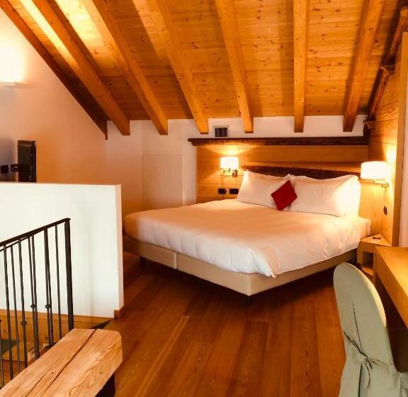 جناح, Alla Posta