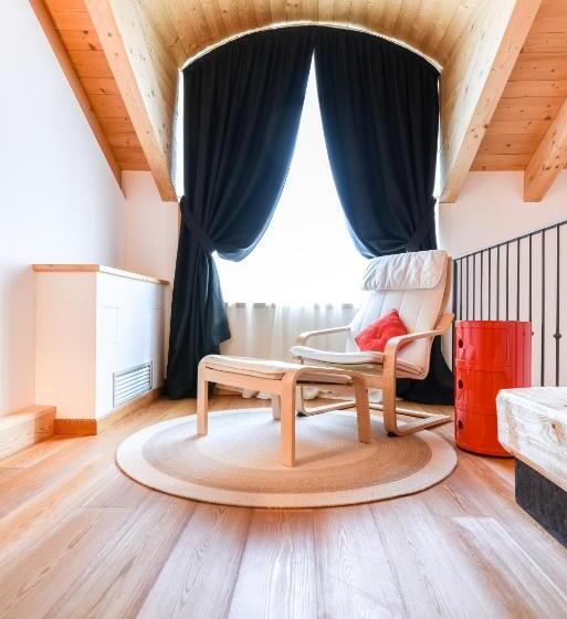 جناح, Alla Posta