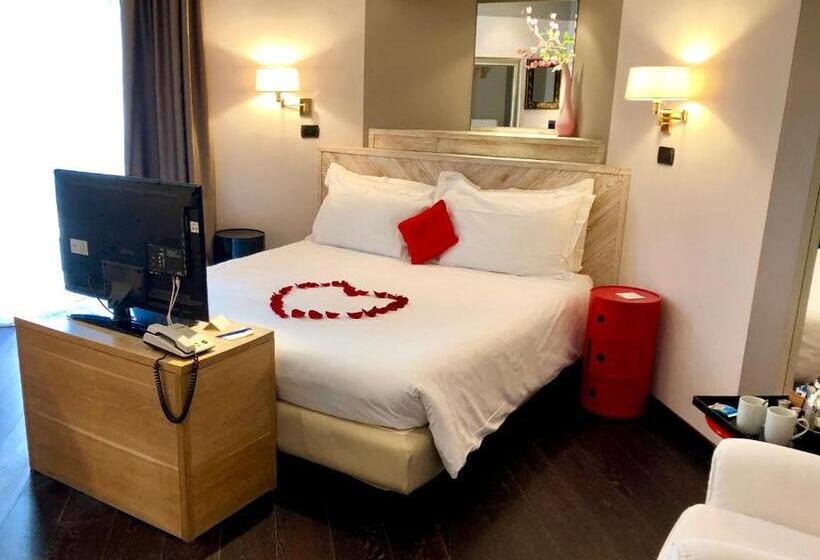 غرفة سوبيريور, Alla Posta