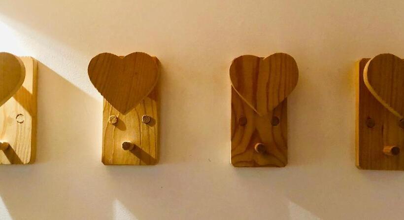 جناح عائلي, Alla Posta