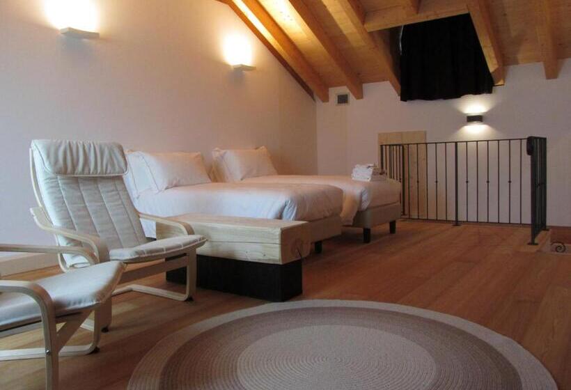 جناح عائلي, Alla Posta