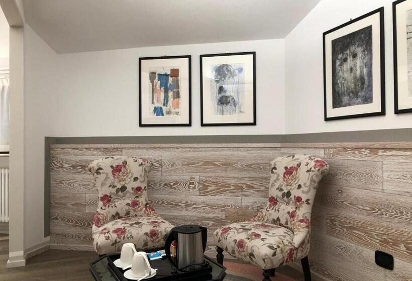 غرفة تنفيذية, Alla Posta