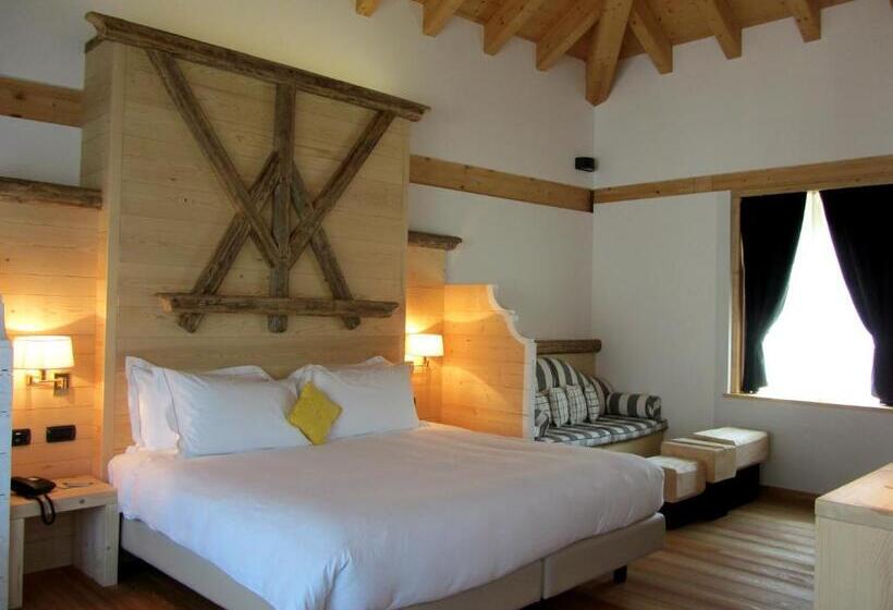 جناح مزود بتراس, Alla Posta