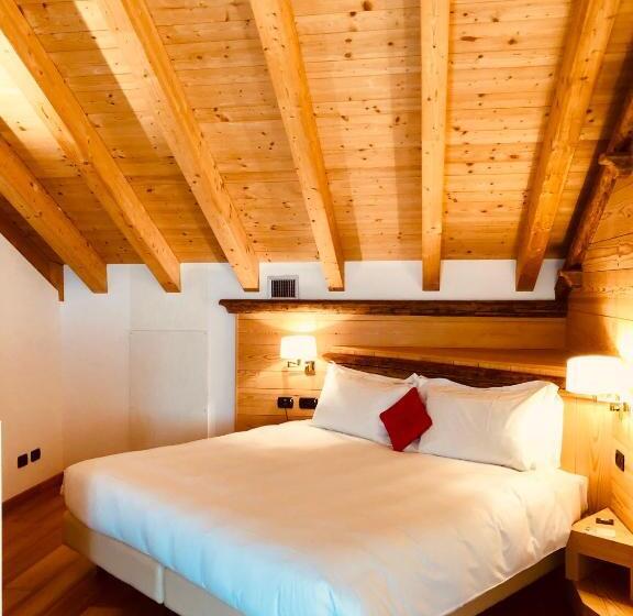 جناح, Alla Posta