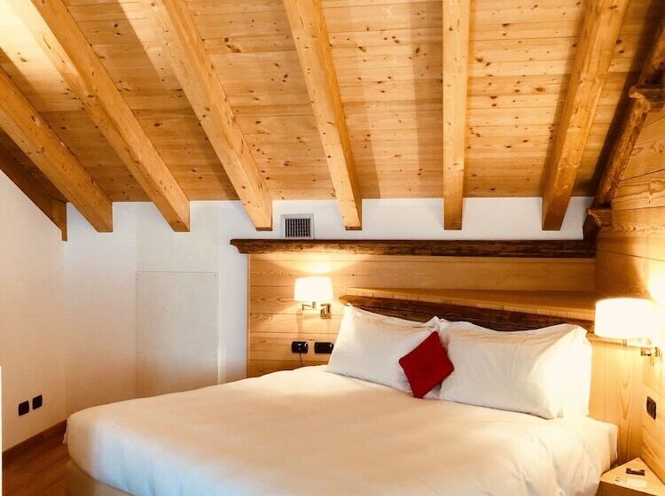 جناح, Alla Posta