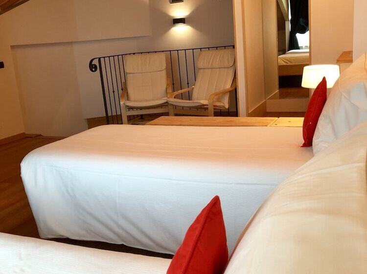 جناح عائلي, Alla Posta