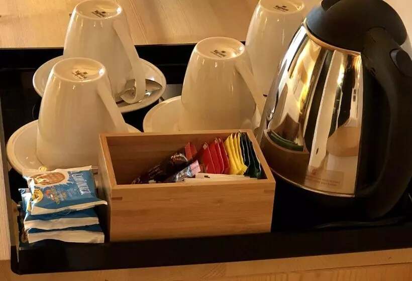スタンダード４人部屋, Alla Posta